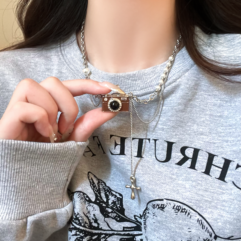 Brown Women's Sweet Cool Sexy Style Pearl Sweatshirt Necklace