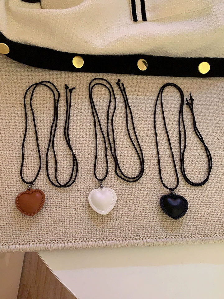Heart PU Leather Shoelace Sweater Chain