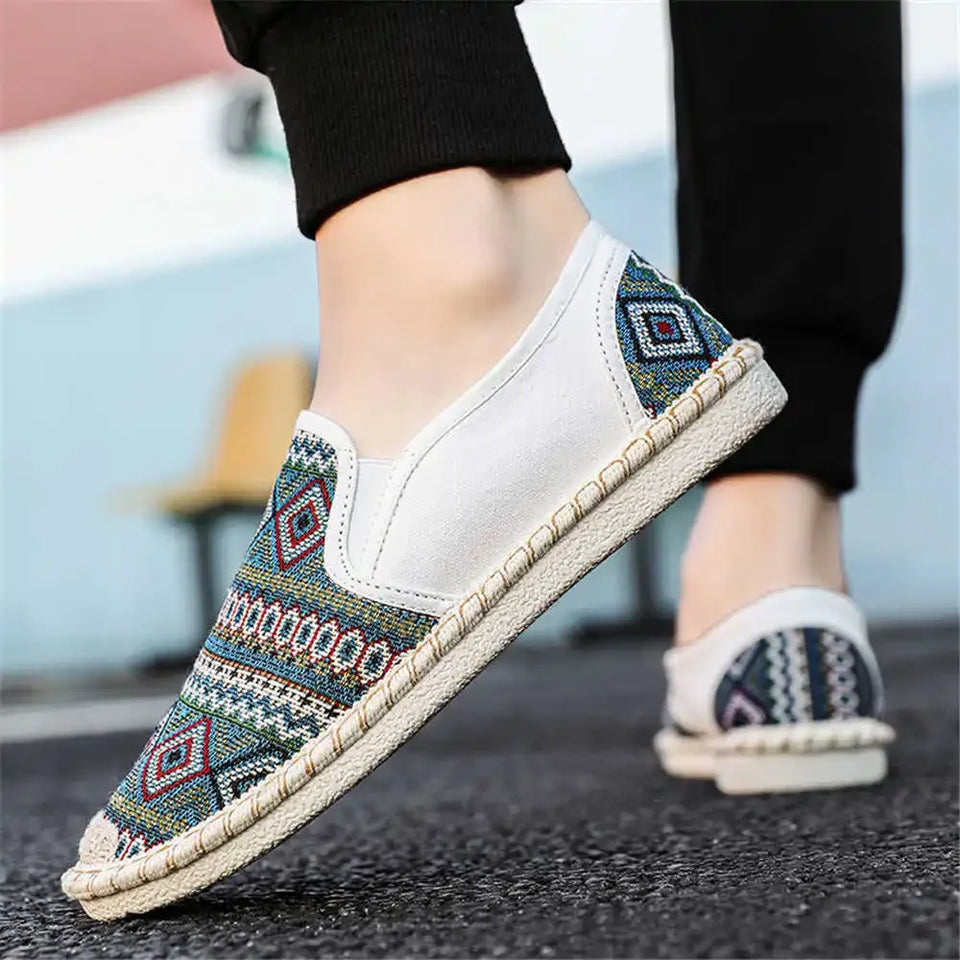 Breathable Round Tip Men's Silver Flat Shoes Casual Skateboard Sneakers Shose Brand Sport Tenus Releases Shoses Suppliers