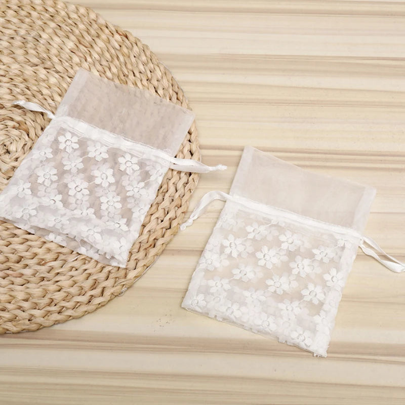 1pcs White Hole Lace Gift Candy Small Bag Wedding Creative Drawstring Souvenir Bags for Guests Jewelry Ornaments Storage Box - www.sixcolors.us